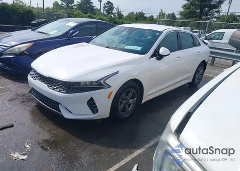 2023 Kia K5 Lxs z USA, uszkodzony, nr VIN 5XXG14J29PG205053